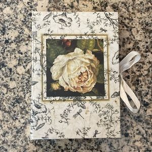 (10 count) Kathryn White Floral Greeting Note Cards